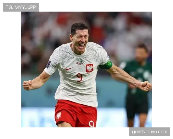 阿根廷队强势控场延续佳绩,稳健发挥锁定胜局 阿根廷队强势控场延续佳绩,稳健发挥锁定胜局