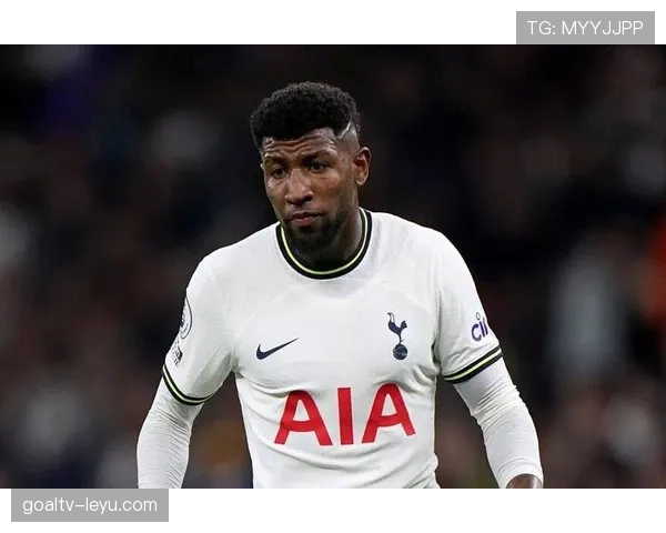 埃默森闪耀英超赛场，助球队状态稳步回升