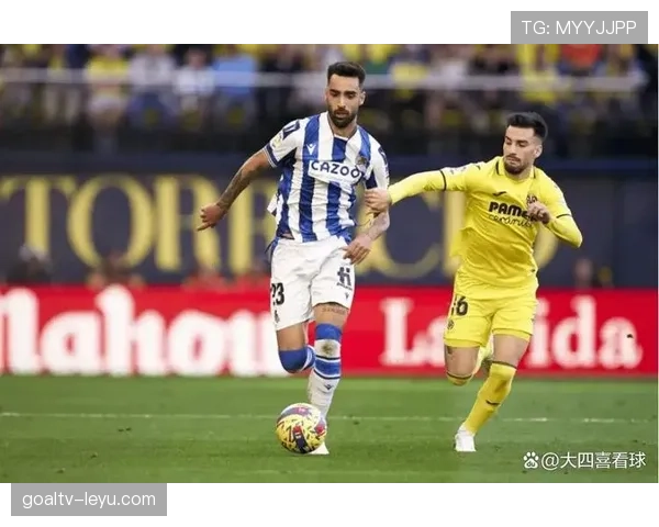 塞维利亚防守稳固,后防亮眼助力争冠征程 塞维利亚防守稳固,后防亮眼助力争冠征程