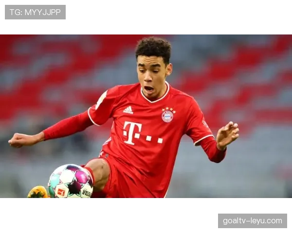 年轻天才穆西亚拉首度入选德国国家队，开启职业生涯新篇章