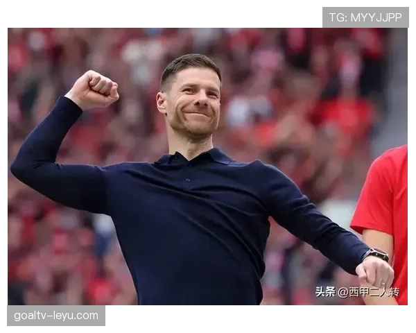 德甲新帅上任重塑战术体系，球队竞争力提升却迎多重考验